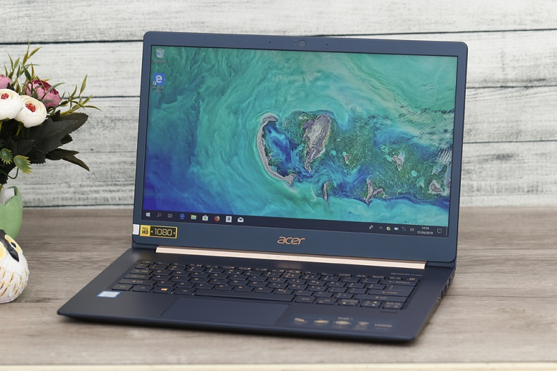 Acer Swift 5 SF514 53T 720R i7 8565U với vỏ máy làm từ hợp kim nhẹ nhất